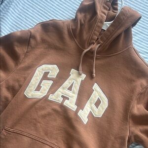 GAP Men's Tan Hoodie Sweater